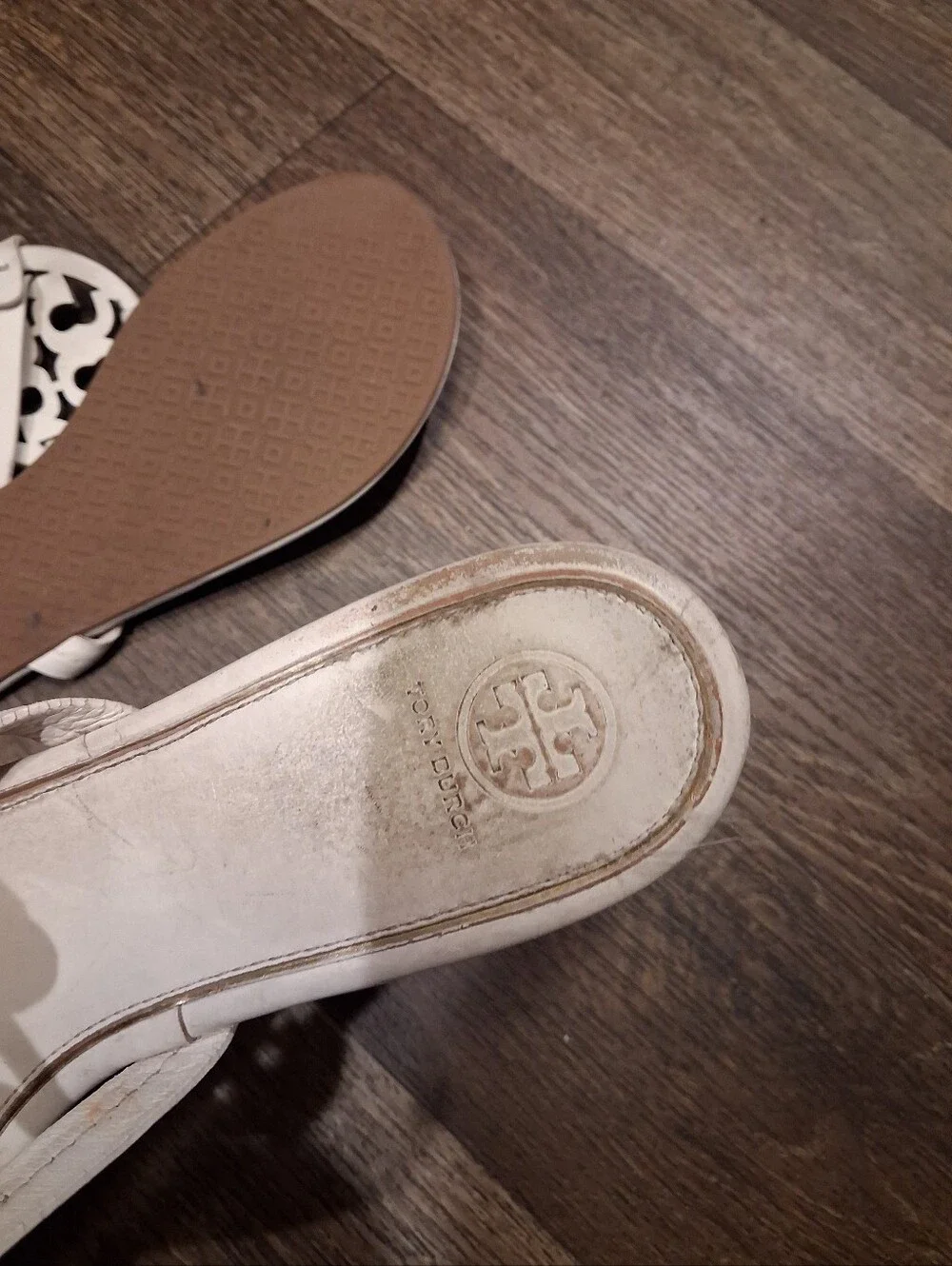 Tory Burch classic tory